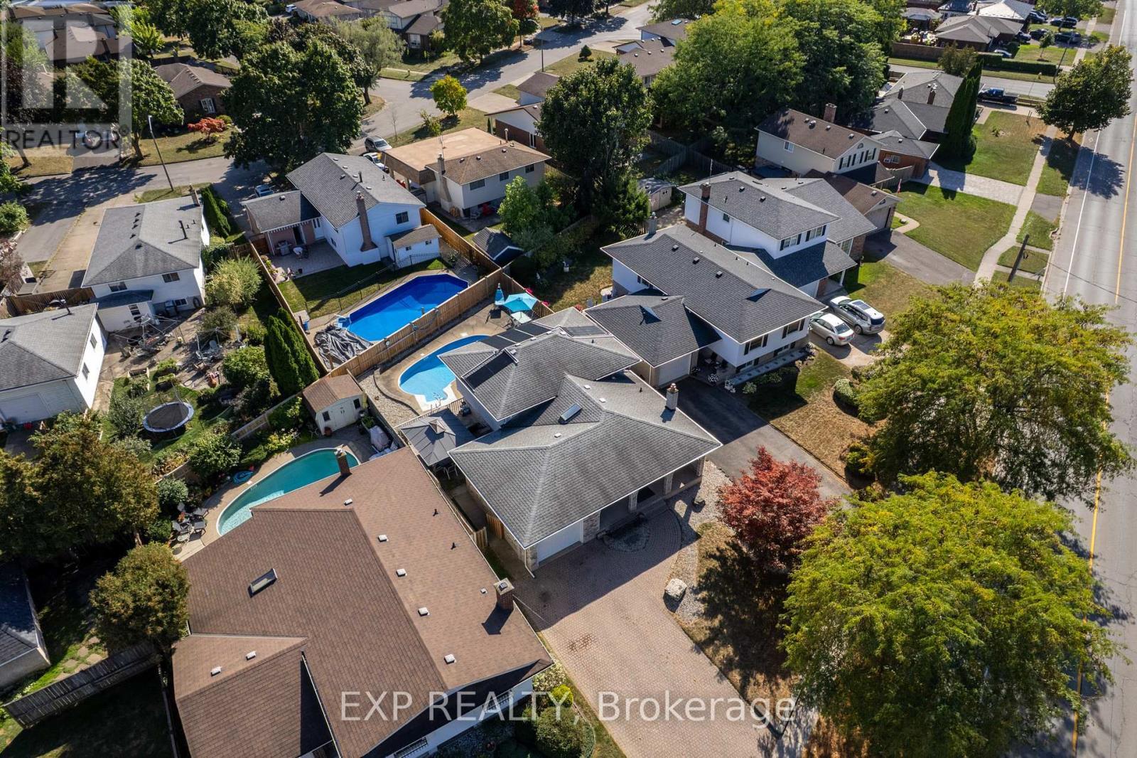 494 Scott Street, St. Catharines (Carlton/Bunting), ON - Outdoor With View