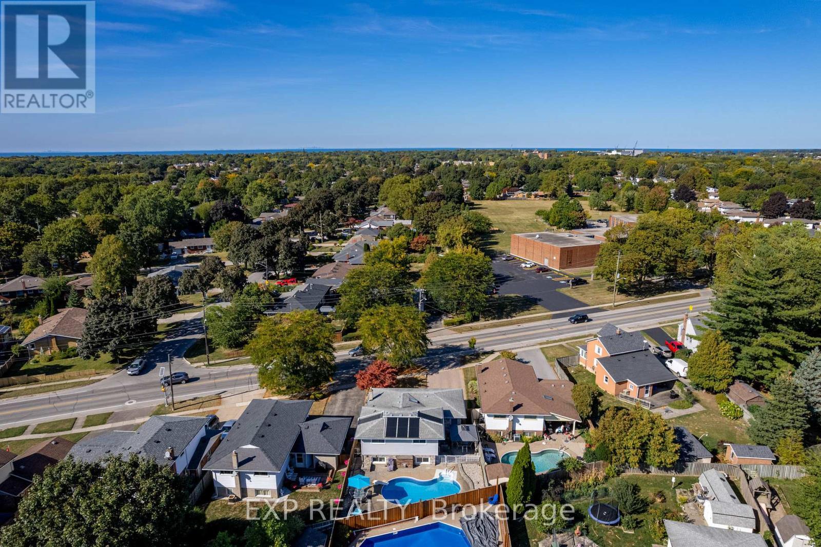 494 Scott Street, St. Catharines (Carlton/Bunting), ON - Outdoor With View