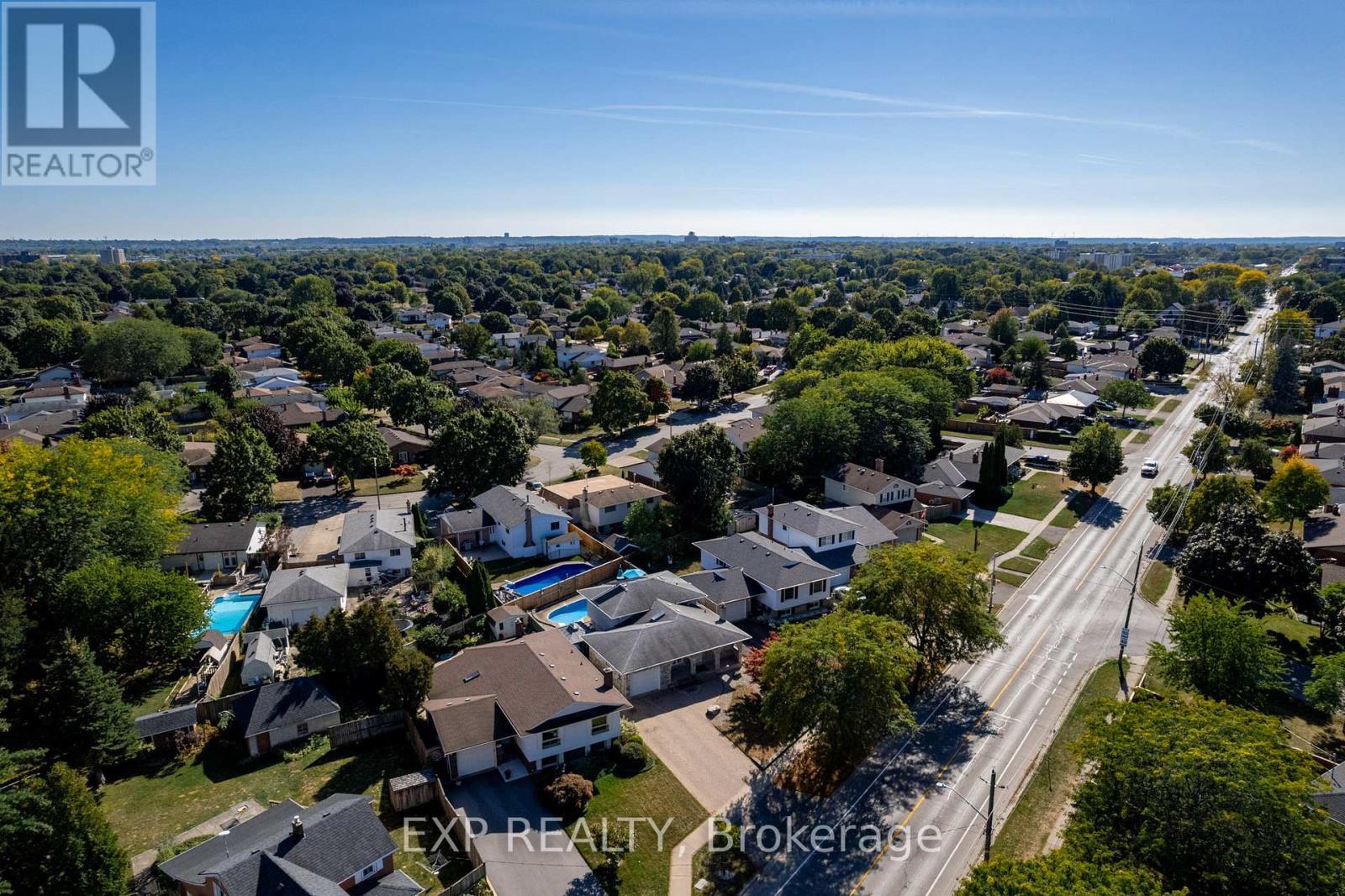 494 Scott Street, St. Catharines (Carlton/Bunting), ON - Outdoor With View