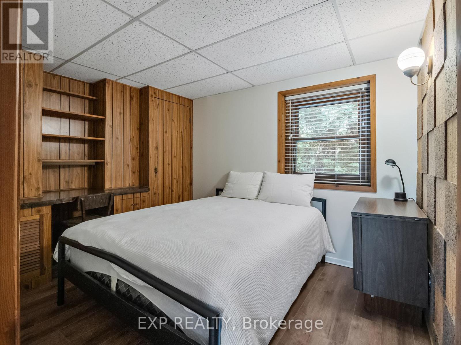 6711 Mcmicking Street, Niagara Falls (Stamford), ON - Indoor Photo Showing Bedroom