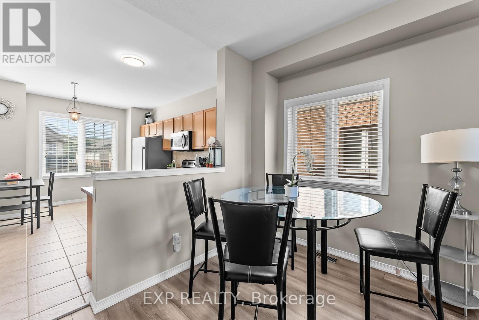 9 - 170 Dewitt Road, Hamilton (Stoney Creek), ON - Indoor Photo Showing Dining Room