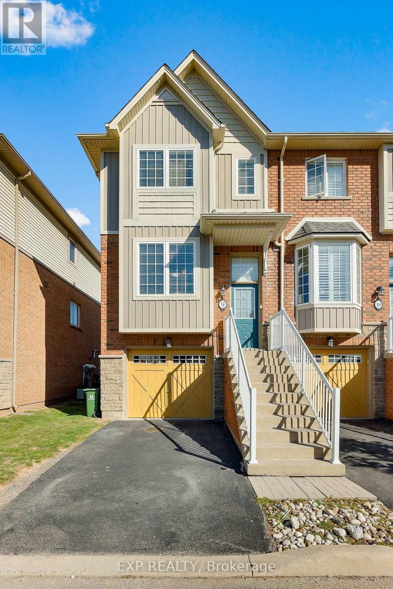 9 - 170 Dewitt Road, Hamilton (Stoney Creek), ON - Outdoor