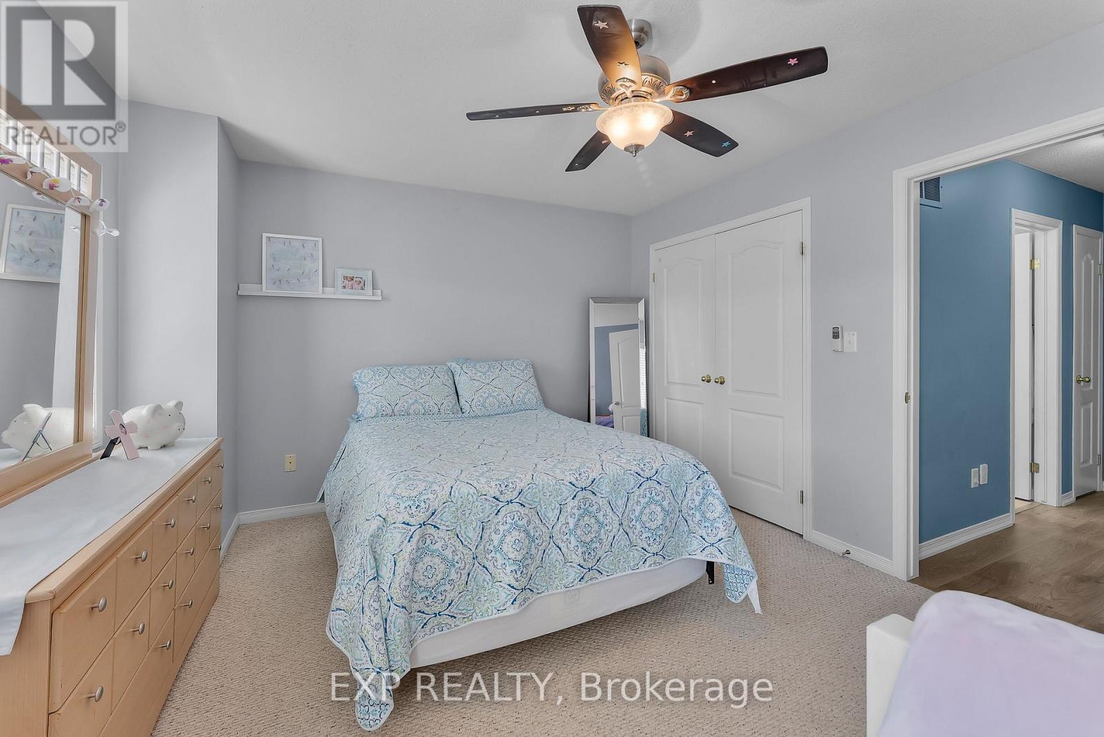 9 - 170 Dewitt Road, Hamilton (Stoney Creek), ON - Indoor Photo Showing Bedroom