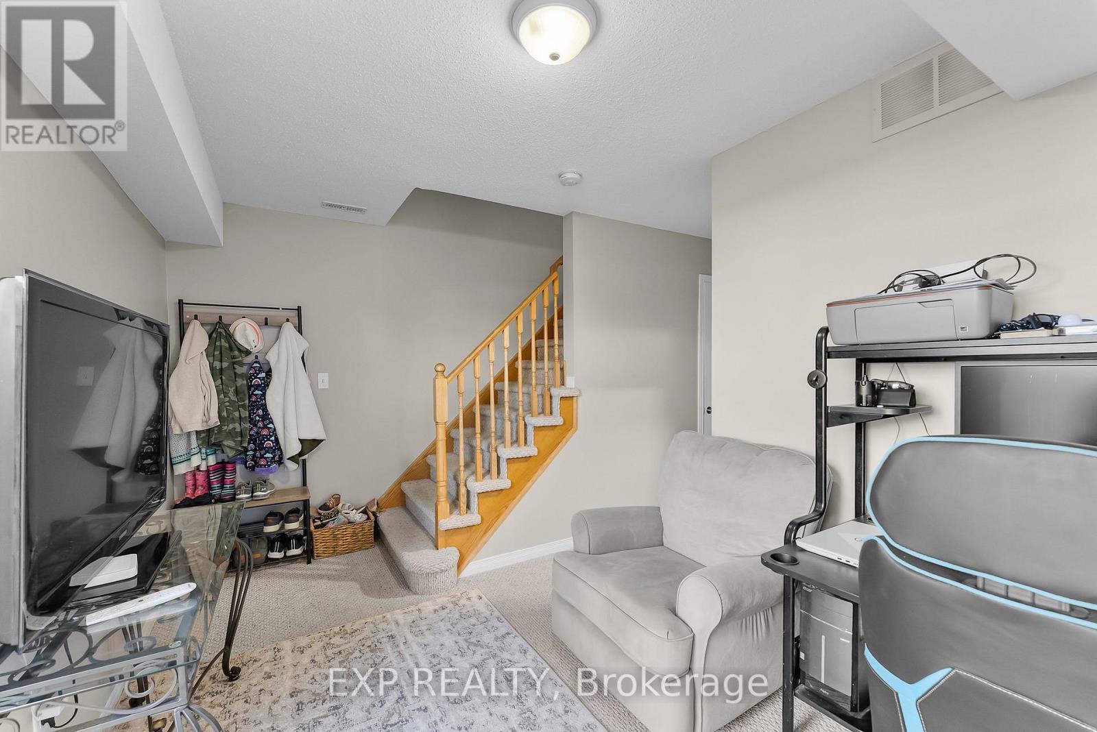 9 - 170 Dewitt Road, Hamilton (Stoney Creek), ON - Indoor