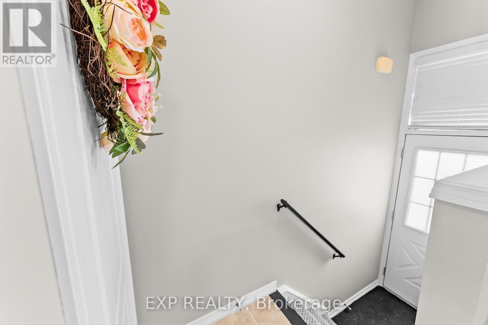 9 - 170 Dewitt Road, Hamilton (Stoney Creek), ON - Photo Showing Other Room