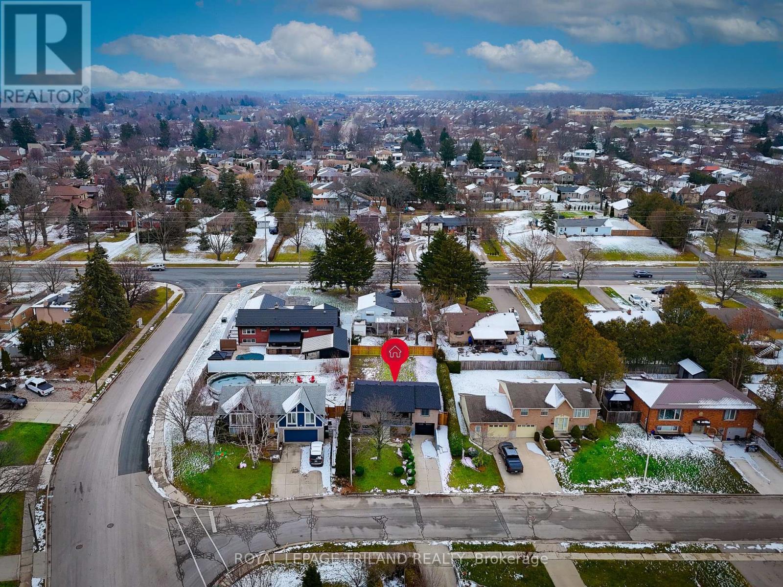 32 Parish Street, St. Thomas, ON - Outdoor With View