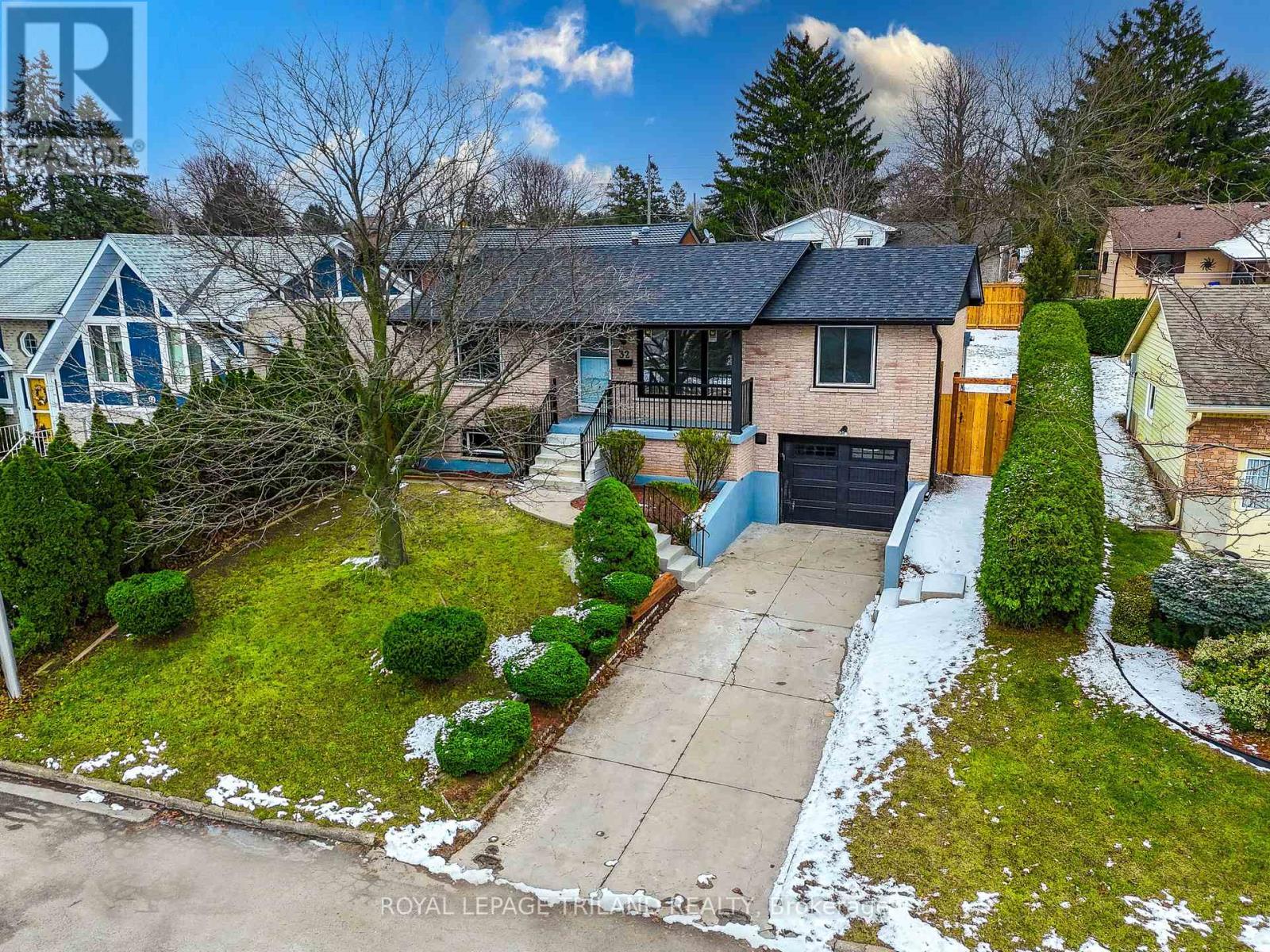 32 Parish Street, St. Thomas, ON - Outdoor