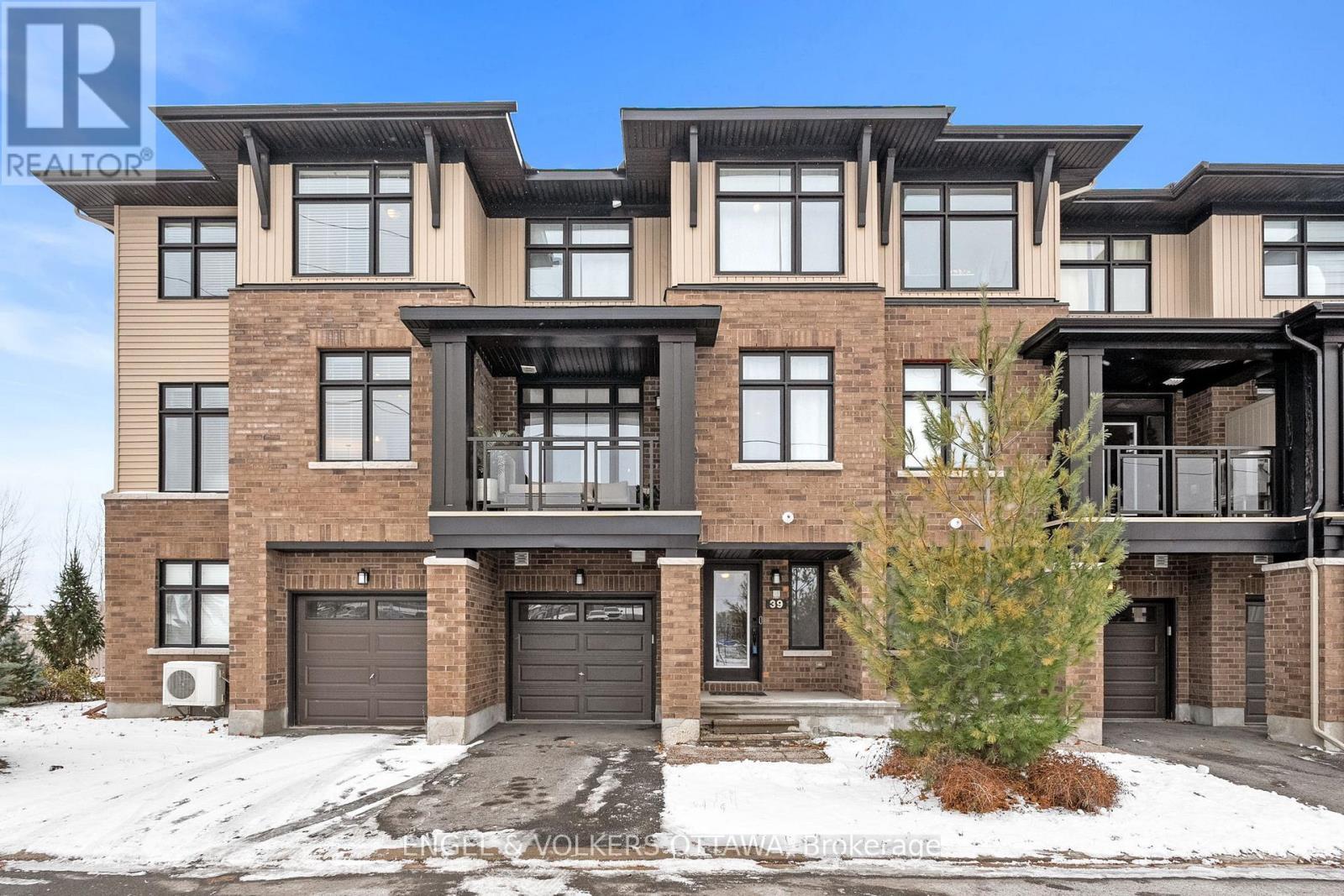 39 Stockholm Private, Ottawa, ON - Outdoor With Balcony With Facade