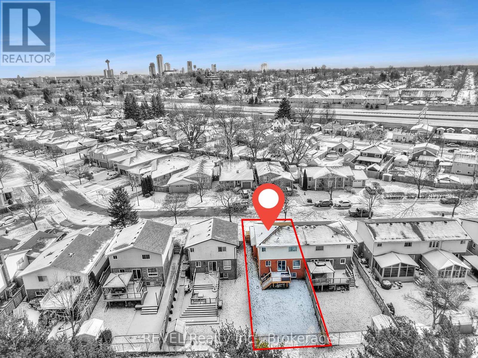 6615 Harper Drive, Niagara Falls (Morrison), ON - Outdoor With View