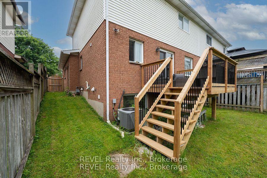 6615 Harper Drive, Niagara Falls (Morrison), ON - Outdoor With Exterior