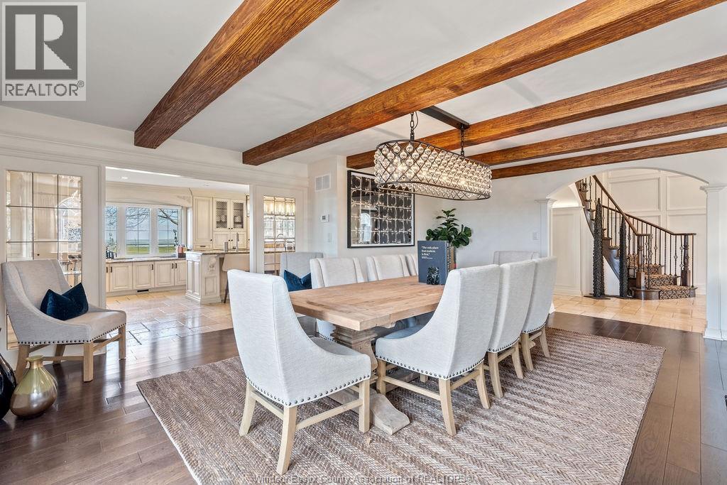 13038 Riverside Drive, Tecumseh, ON - Indoor Photo Showing Dining Room