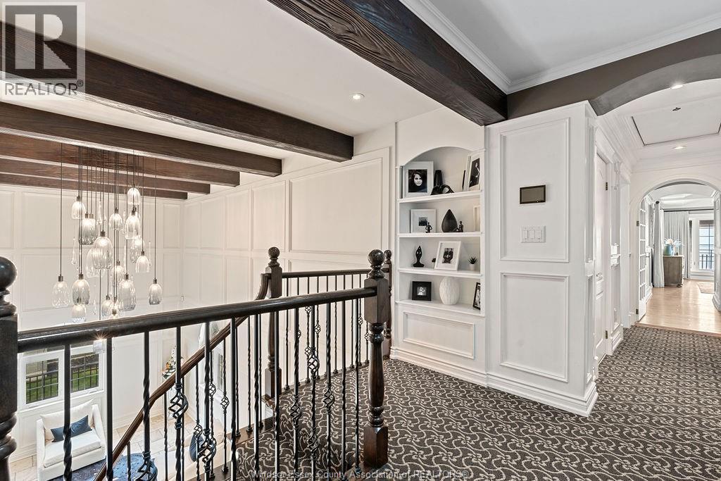 13038 Riverside Drive, Tecumseh, ON - Indoor Photo Showing Other Room