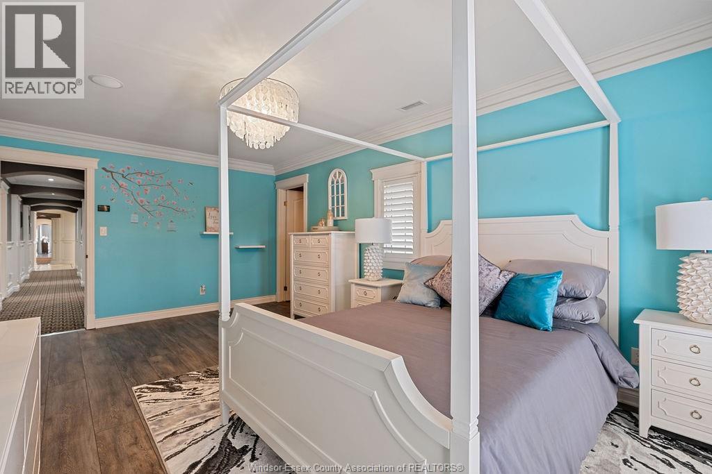 13038 Riverside Drive, Tecumseh, ON - Indoor Photo Showing Bedroom