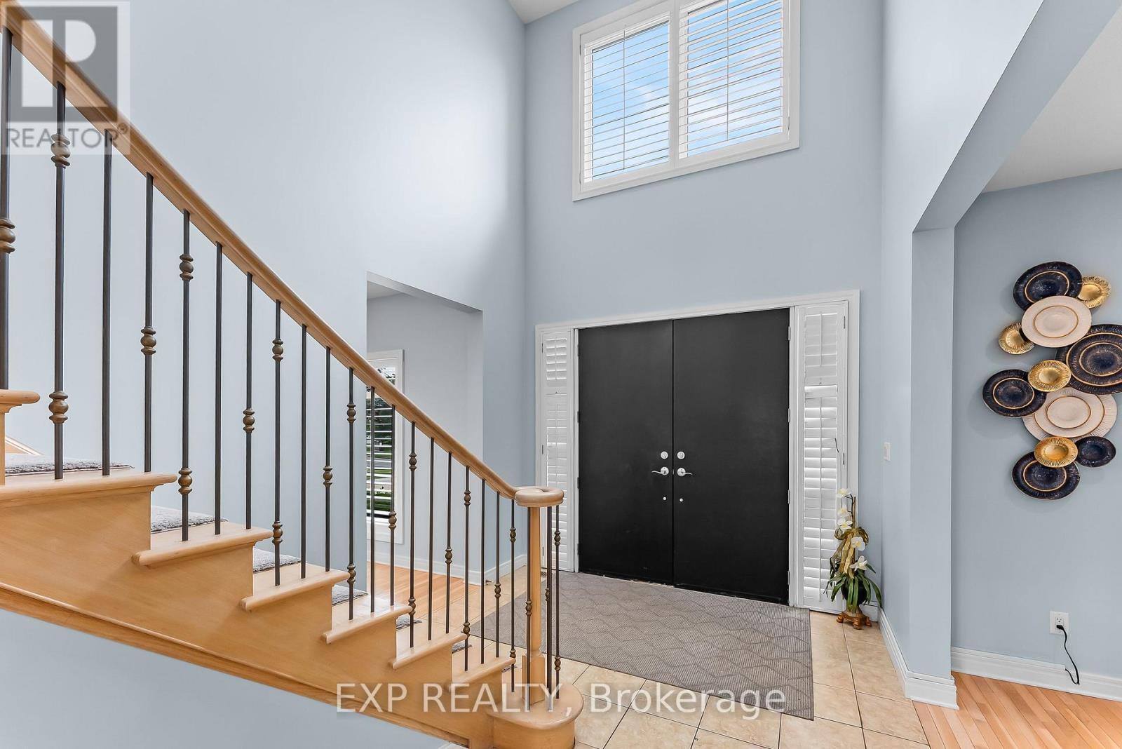 Two-storey Entryway - 7847 Cathedral Drive, Niagara Falls (Mt. Carmel), ON - Indoor Photo Showing Other Room