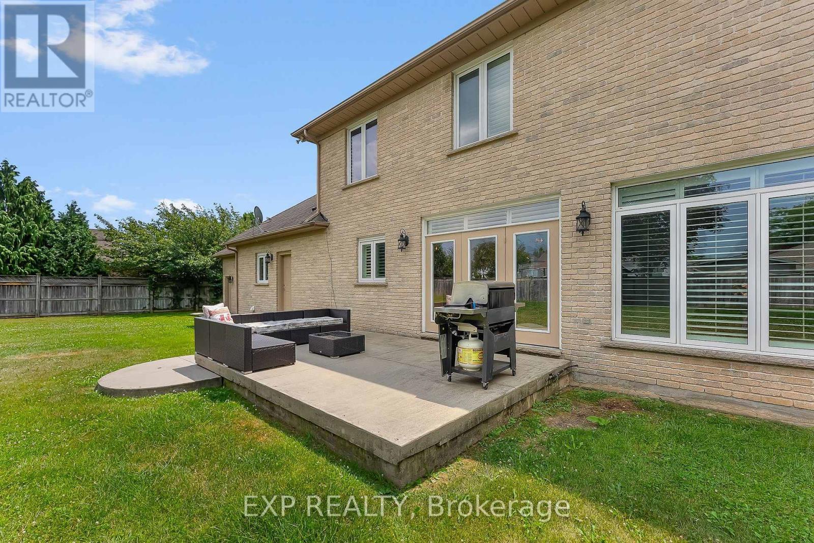 Back Patio - 7847 Cathedral Drive, Niagara Falls (Mt. Carmel), ON - Outdoor With Exterior