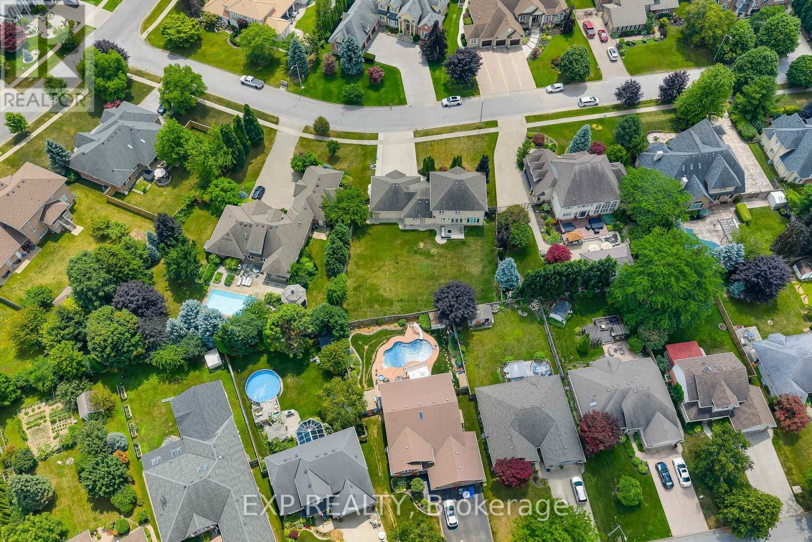 7847 Cathedral Drive, Niagara Falls (Mt. Carmel), ON - Outdoor With View