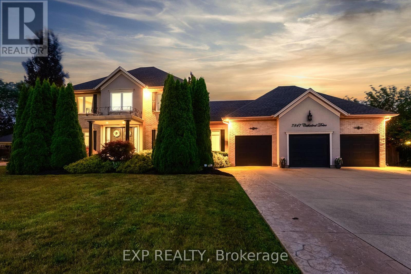 7847 Cathedral Drive, Niagara Falls (Mt. Carmel), ON - Outdoor