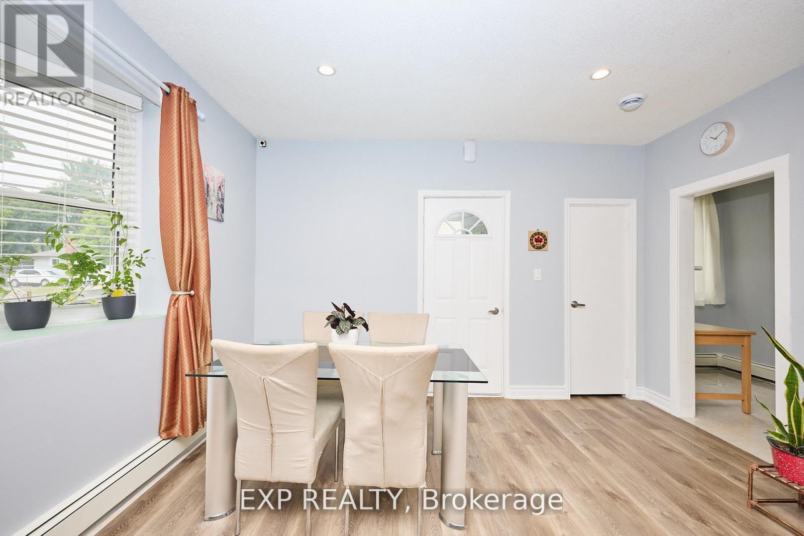 31 Woodrow Street, St. Catharines (Secord Woods), ON - Indoor