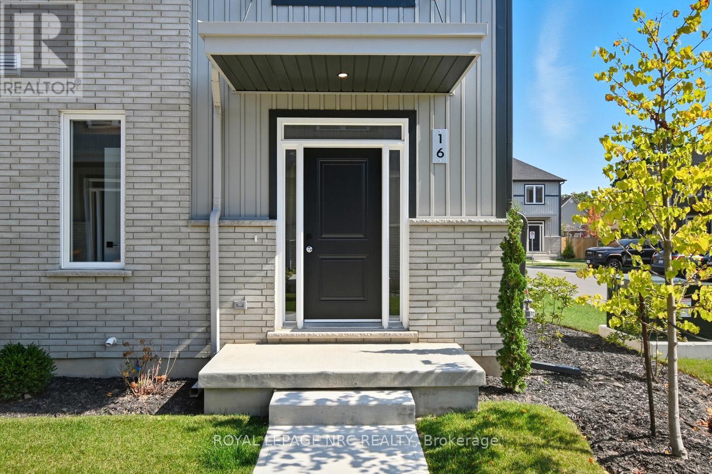 16 - 121A Moffatt Street, St. Catharines (Oakdale), ON - Outdoor