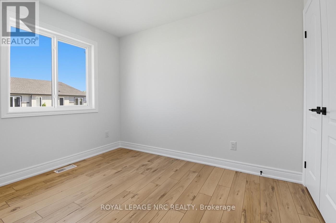 16 - 121A Moffatt Street, St. Catharines (Oakdale), ON - Indoor Photo Showing Other Room