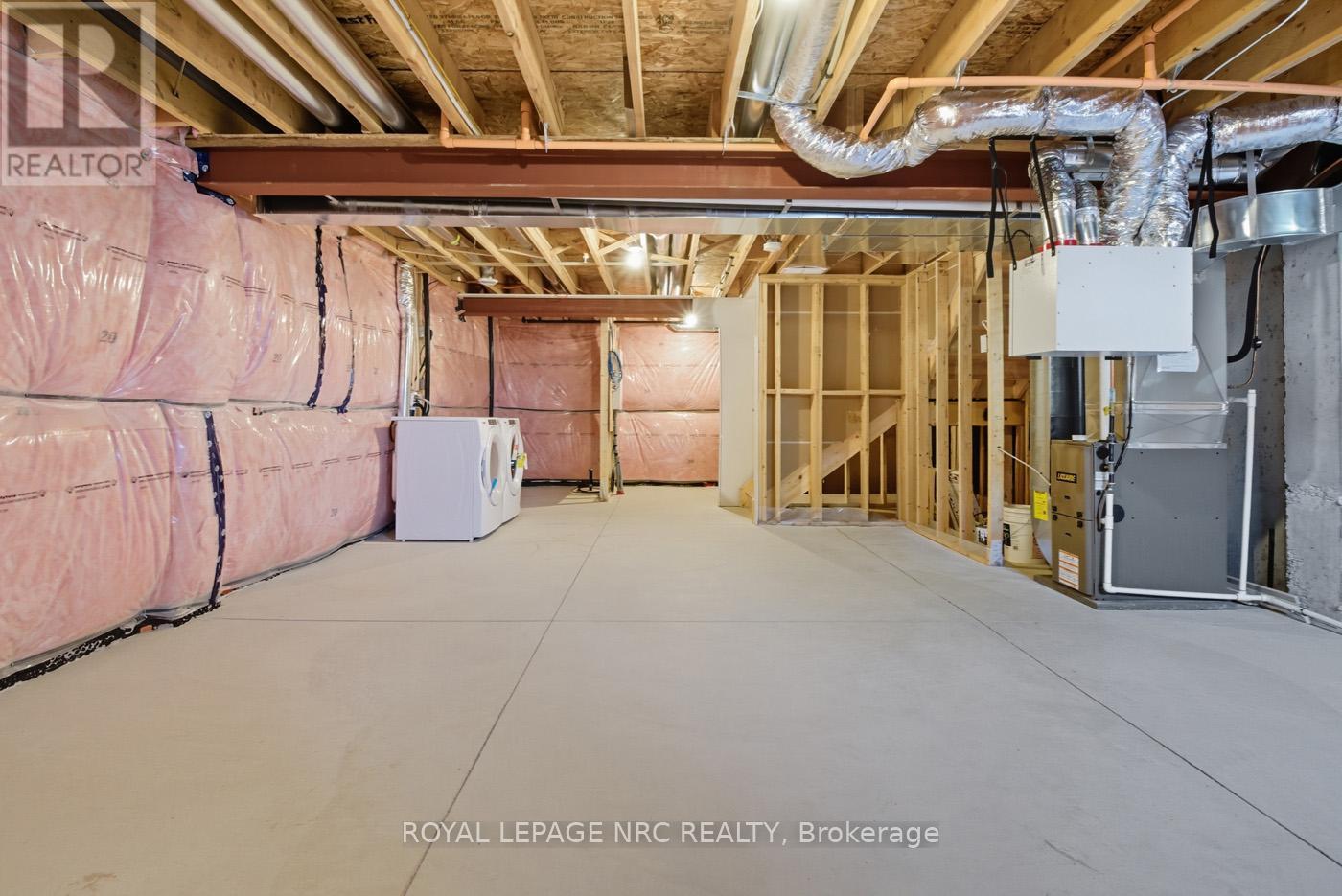16 - 121A Moffatt Street, St. Catharines (Oakdale), ON - Indoor Photo Showing Basement