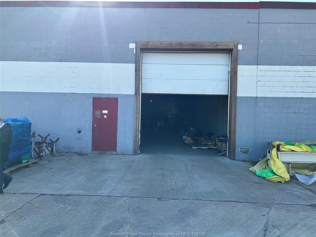 1-3280 Jefferson Boulevard, Windsor, ON