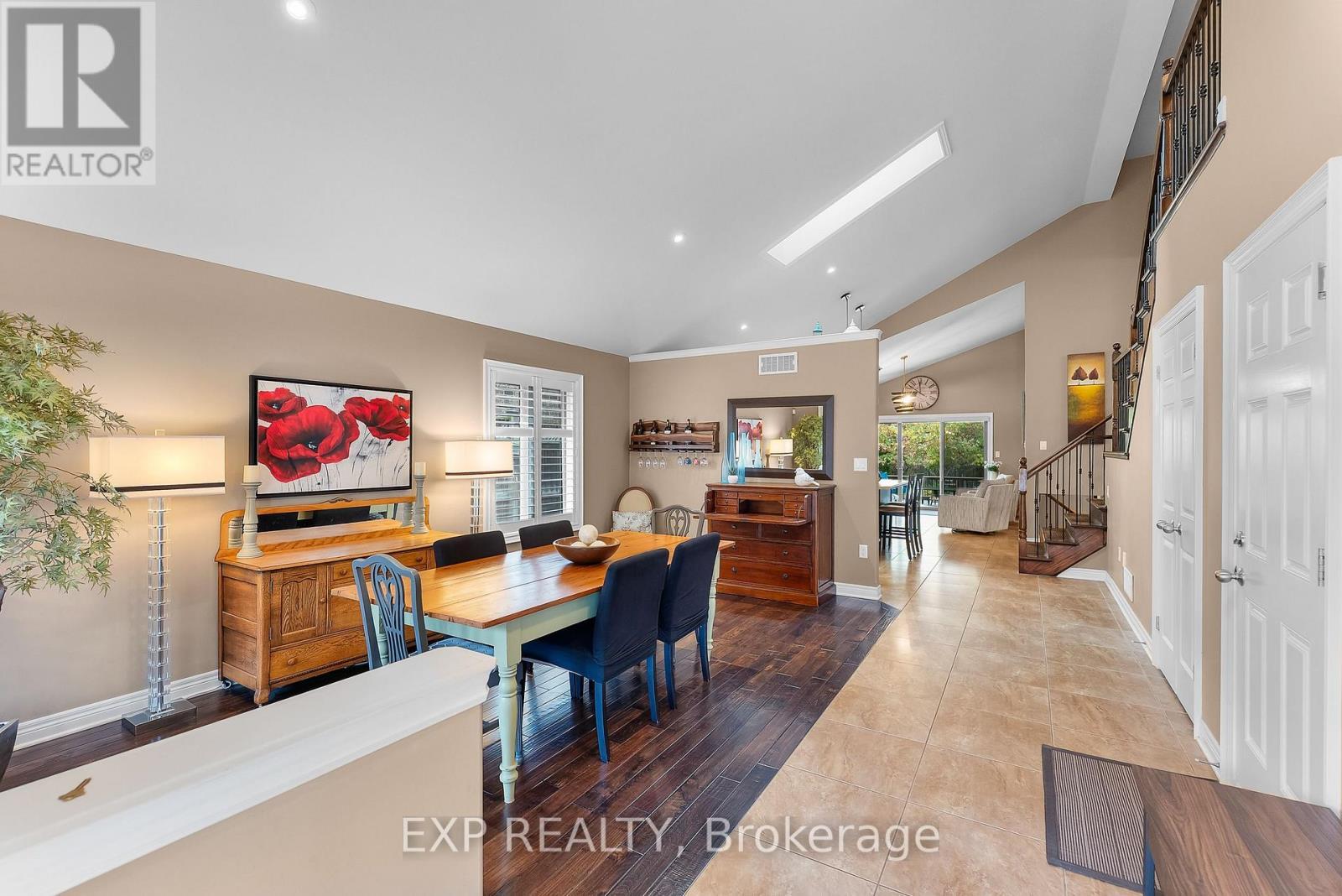 9148 Tapestry Court, Niagara Falls (Forestview), ON - Indoor