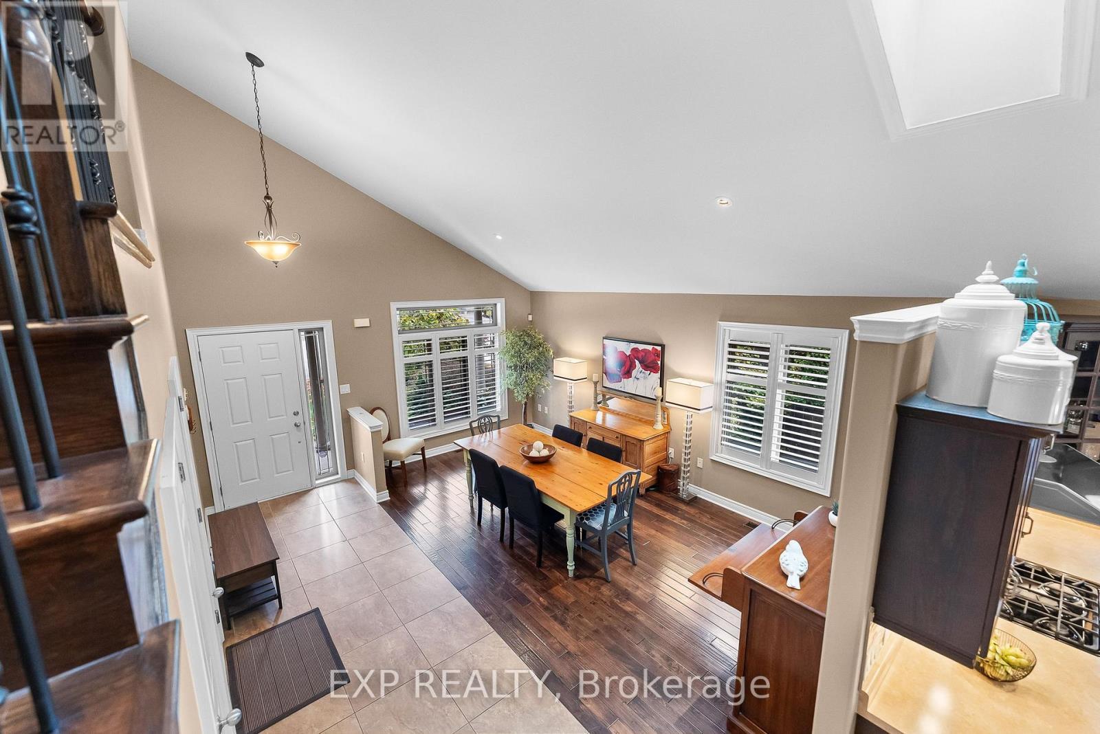 9148 Tapestry Court, Niagara Falls (Forestview), ON - Indoor