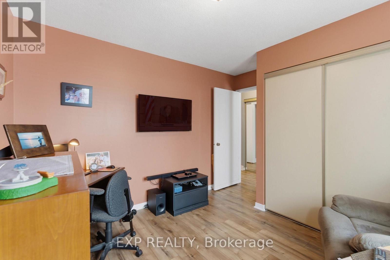 88 - 122 Bunting Road, St. Catharines (E. Chester), ON - Indoor Photo Showing Office