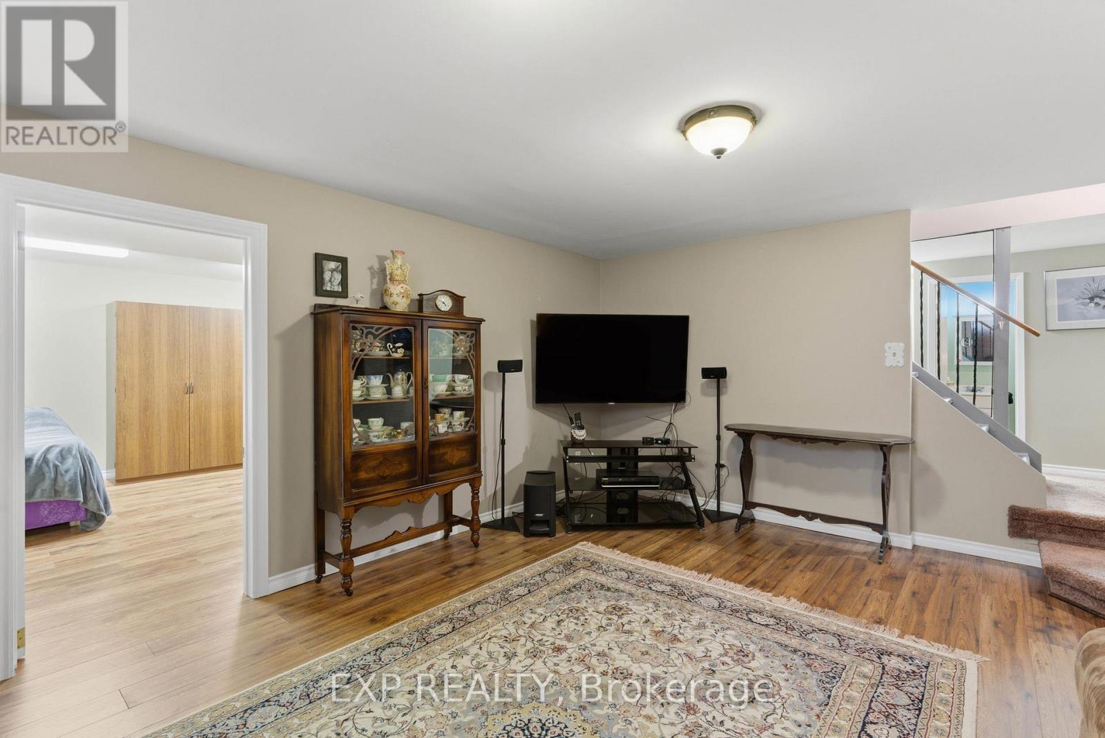 88 - 122 Bunting Road, St. Catharines (E. Chester), ON - Indoor