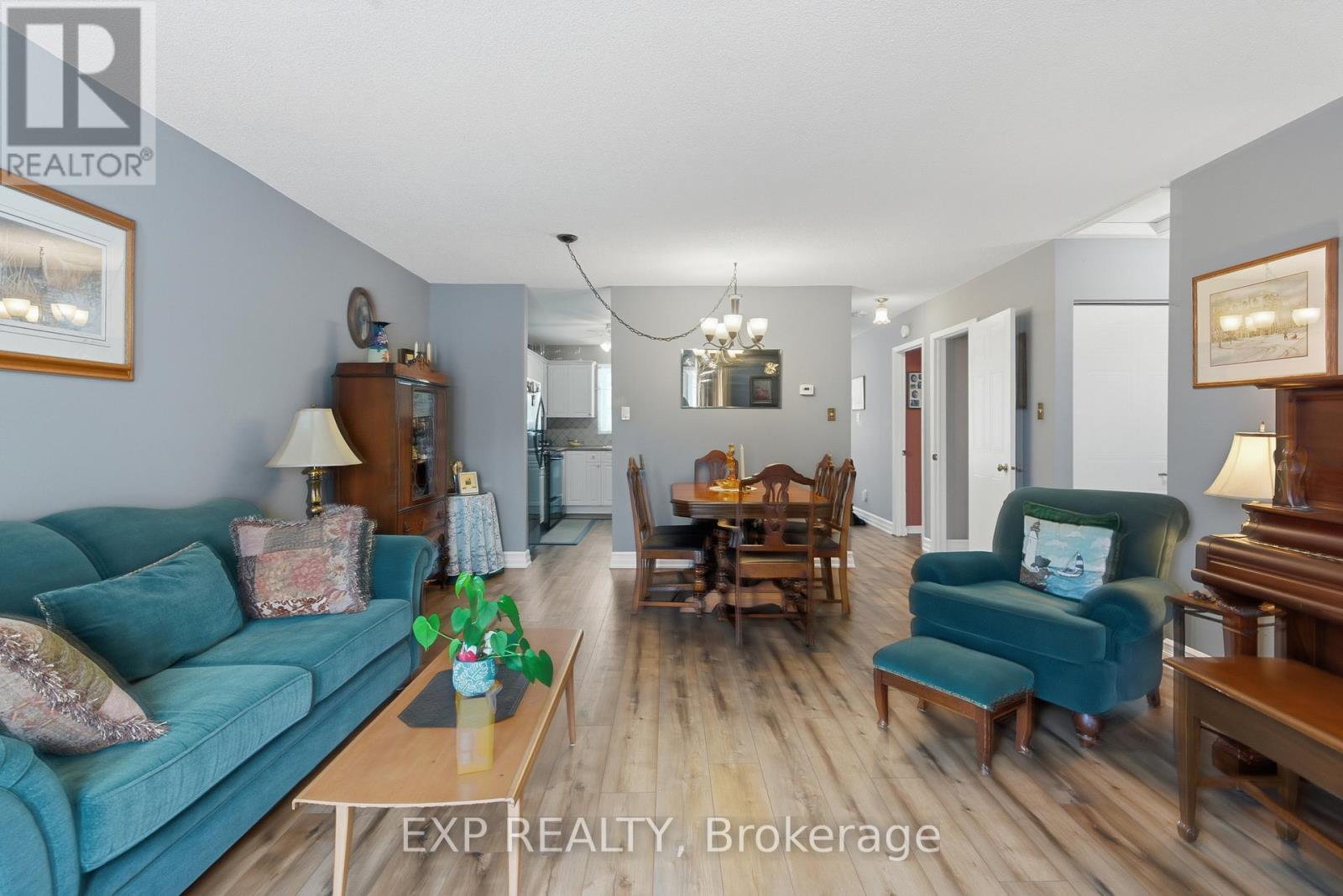 88 - 122 Bunting Road, St. Catharines (E. Chester), ON - Indoor Photo Showing Living Room