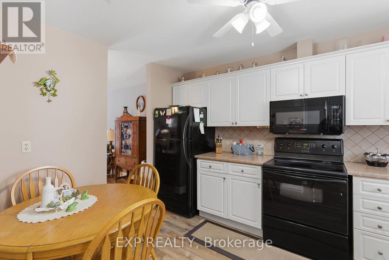 88 - 122 Bunting Road, St. Catharines (E. Chester), ON - Indoor