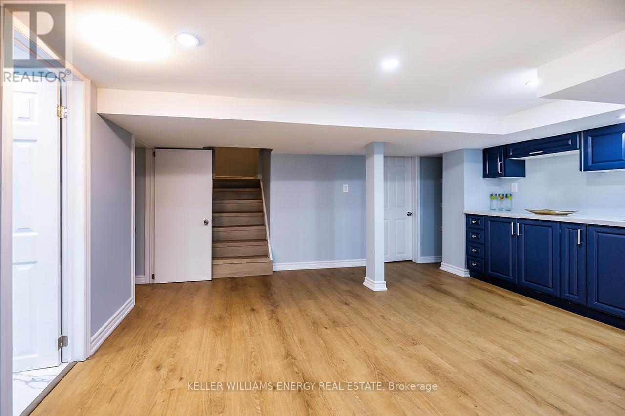 Private Inlaw Suite - 801 Gordon Street, Oshawa (Lakeview), ON - Indoor