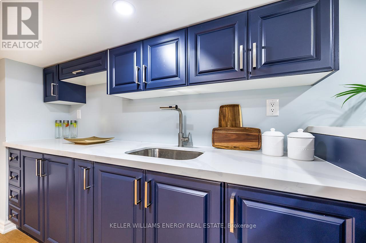 Quartz Counters - 801 Gordon Street, Oshawa (Lakeview), ON - Indoor Photo Showing Kitchen