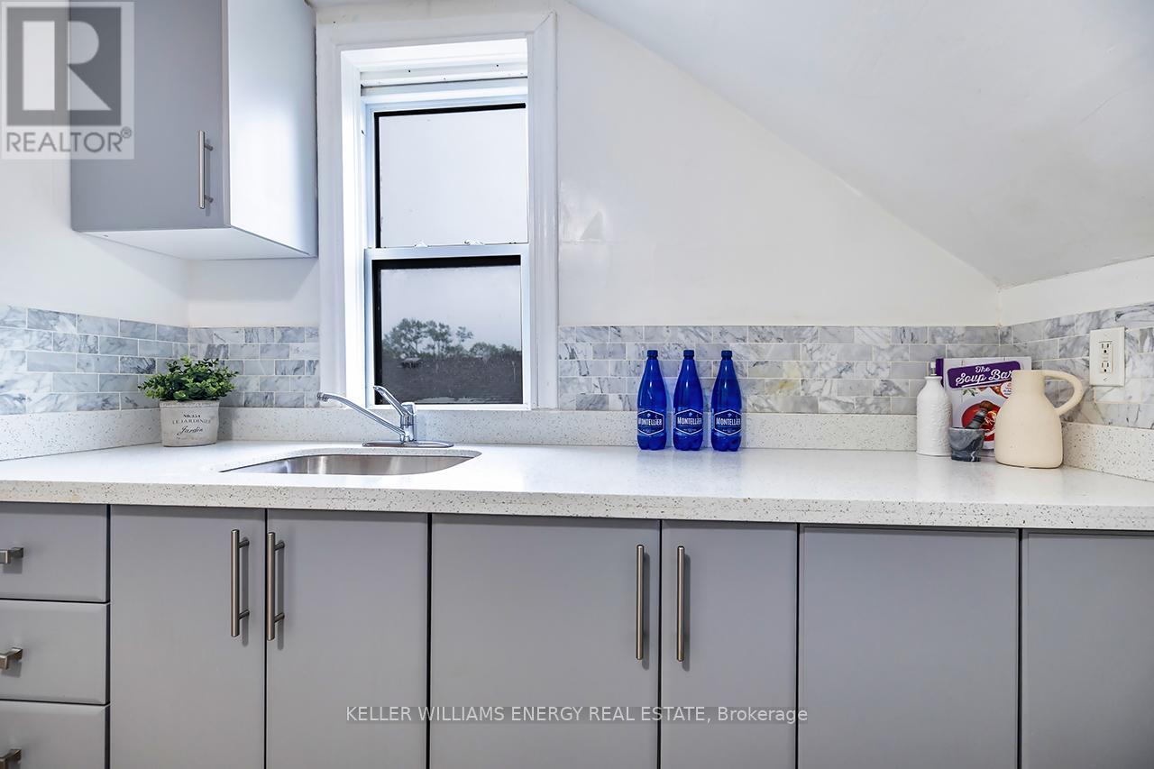 Legal Duplex - 801 Gordon Street, Oshawa (Lakeview), ON - Indoor