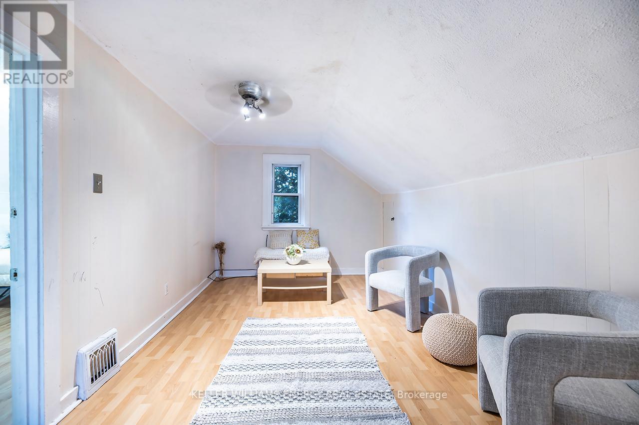 Cozy Living Room - 801 Gordon Street, Oshawa (Lakeview), ON - Indoor