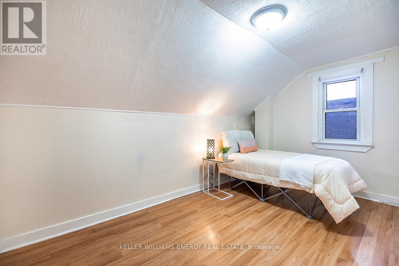 6th Bedroom - 801 Gordon Street, Oshawa (Lakeview), ON - Indoor Photo Showing Bedroom