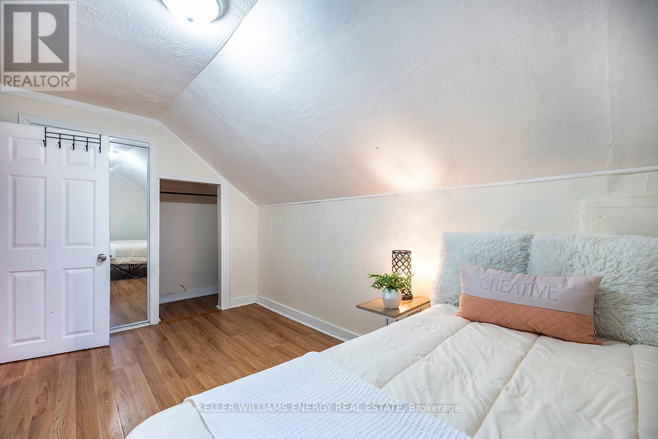 801 Gordon Street, Oshawa (Lakeview), ON - Indoor Photo Showing Bedroom