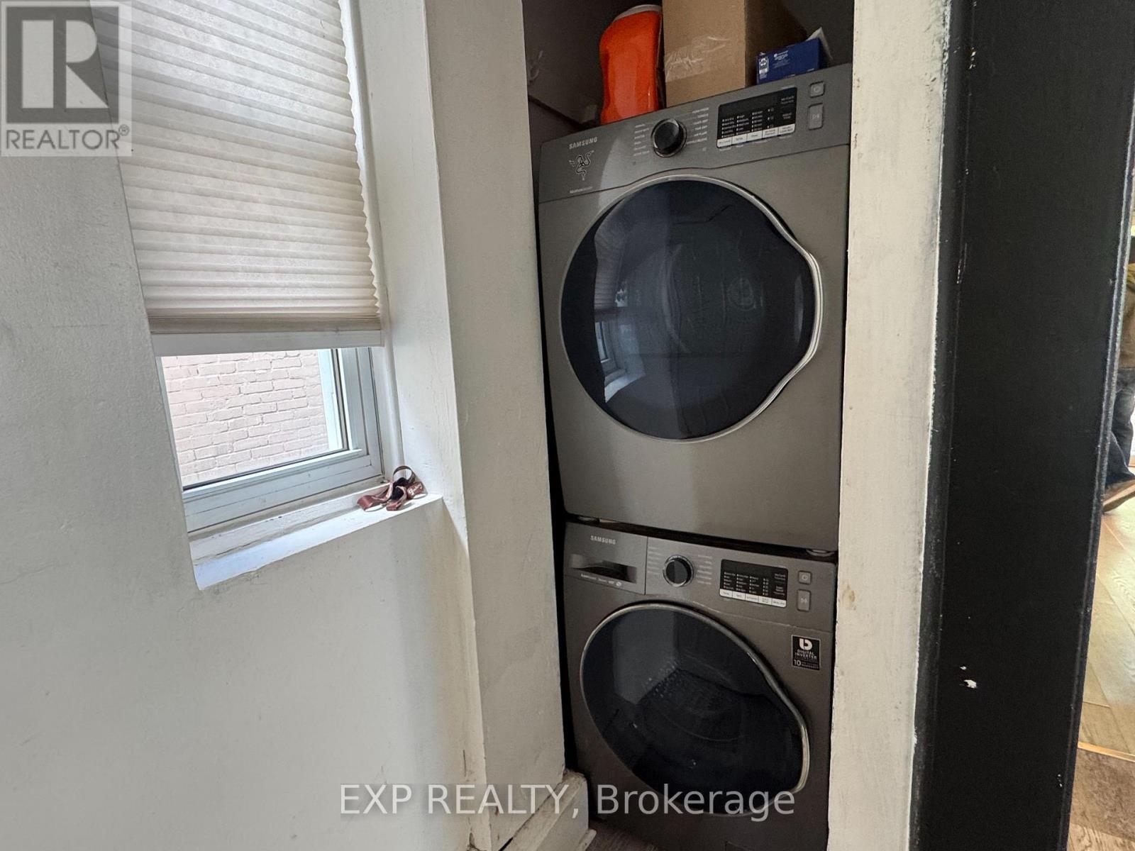 5205 Palmer Avenue, Niagara Falls (Downtown), ON - Indoor Photo Showing Laundry Room