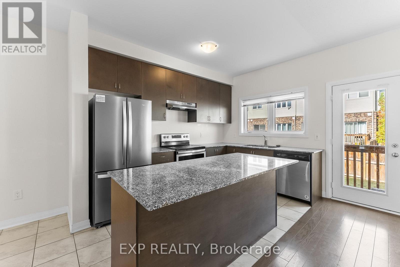 4192 Cherry Heights Boulevard, Lincoln (Beamsville), ON - Indoor Photo Showing Kitchen With Stainless Steel Kitchen With Upgraded Kitchen