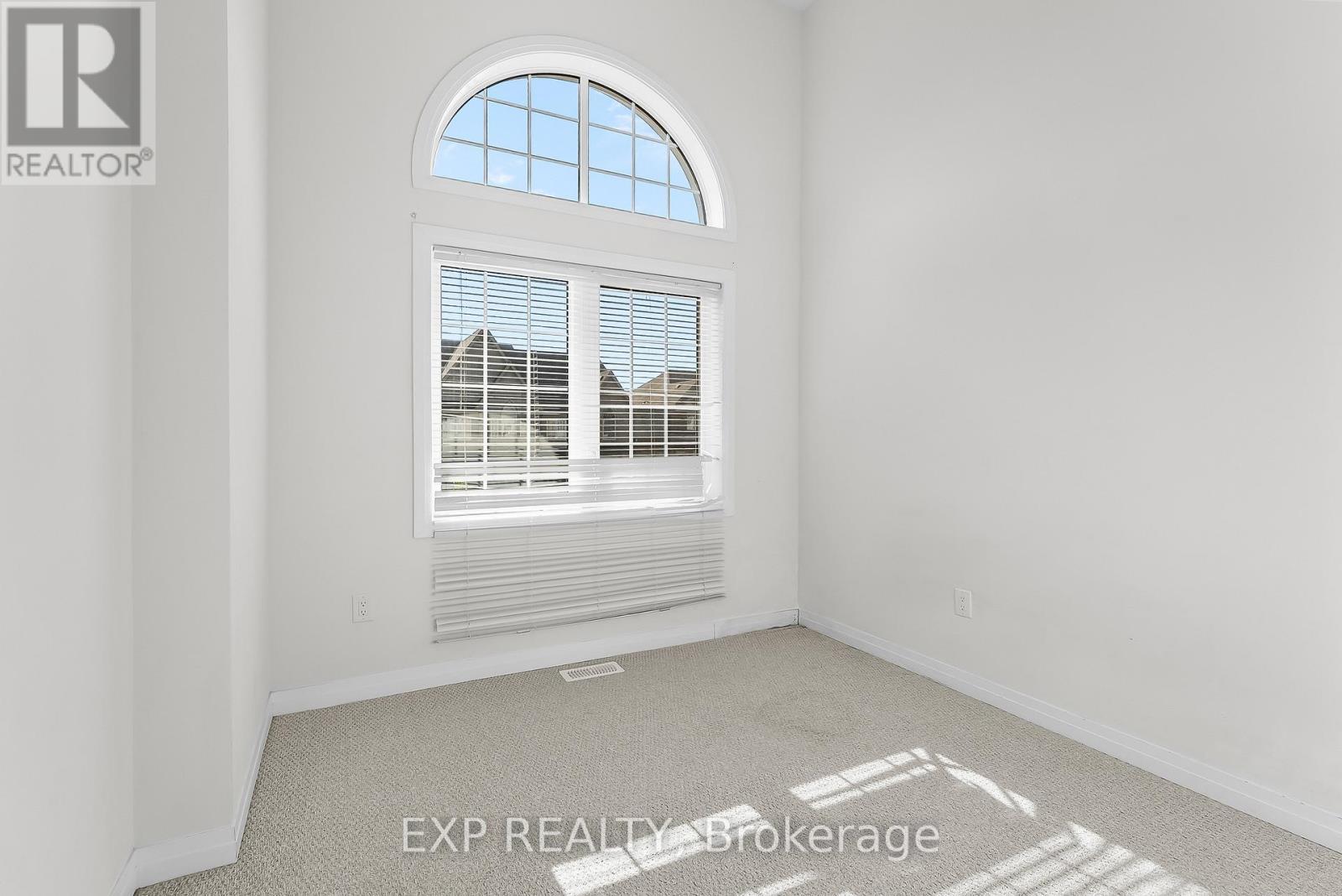 4192 Cherry Heights Boulevard, Lincoln (Beamsville), ON - Indoor Photo Showing Other Room