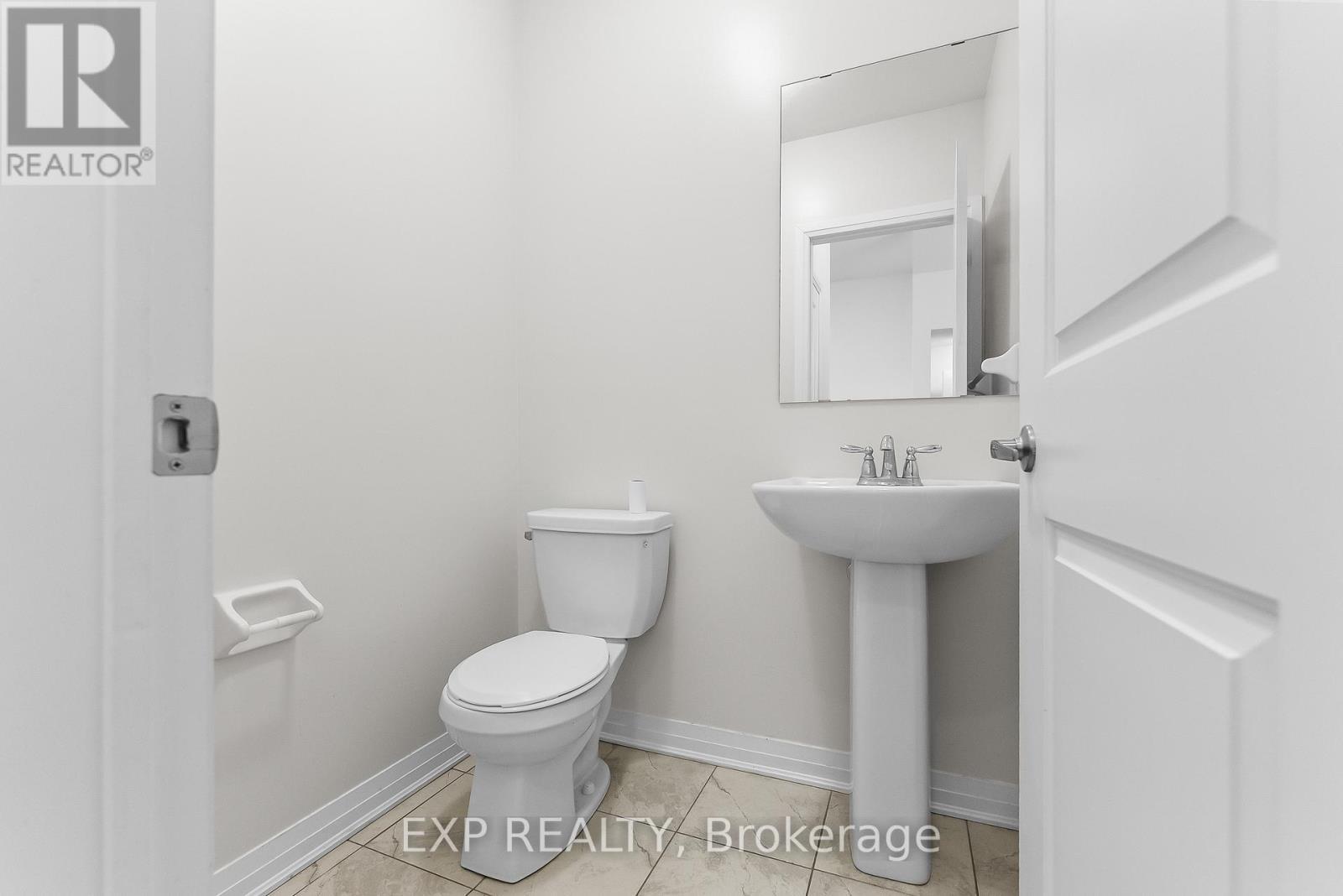 4192 Cherry Heights Boulevard, Lincoln (Beamsville), ON - Indoor Photo Showing Bathroom