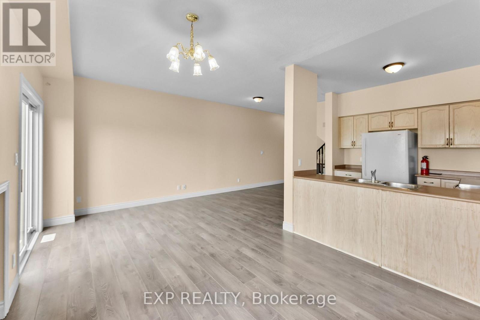 38 Natalie Court, Thorold (Confederation Heights), ON - Indoor Photo Showing Kitchen