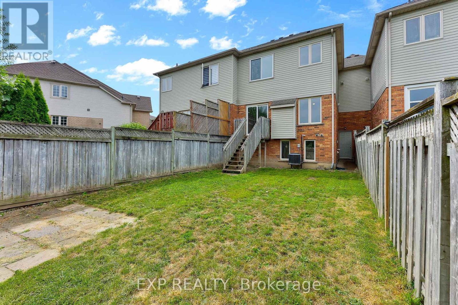 38 Natalie Court, Thorold (Confederation Heights), ON - Outdoor