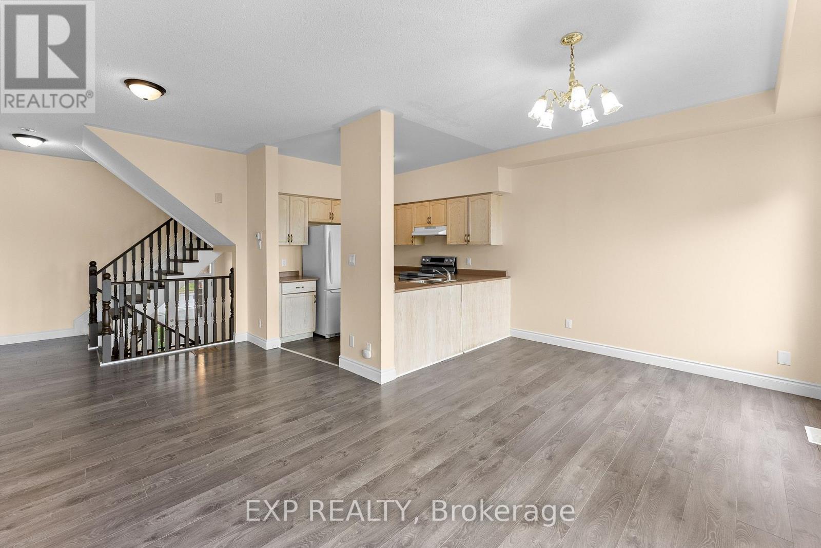 38 Natalie Court, Thorold (Confederation Heights), ON - Indoor