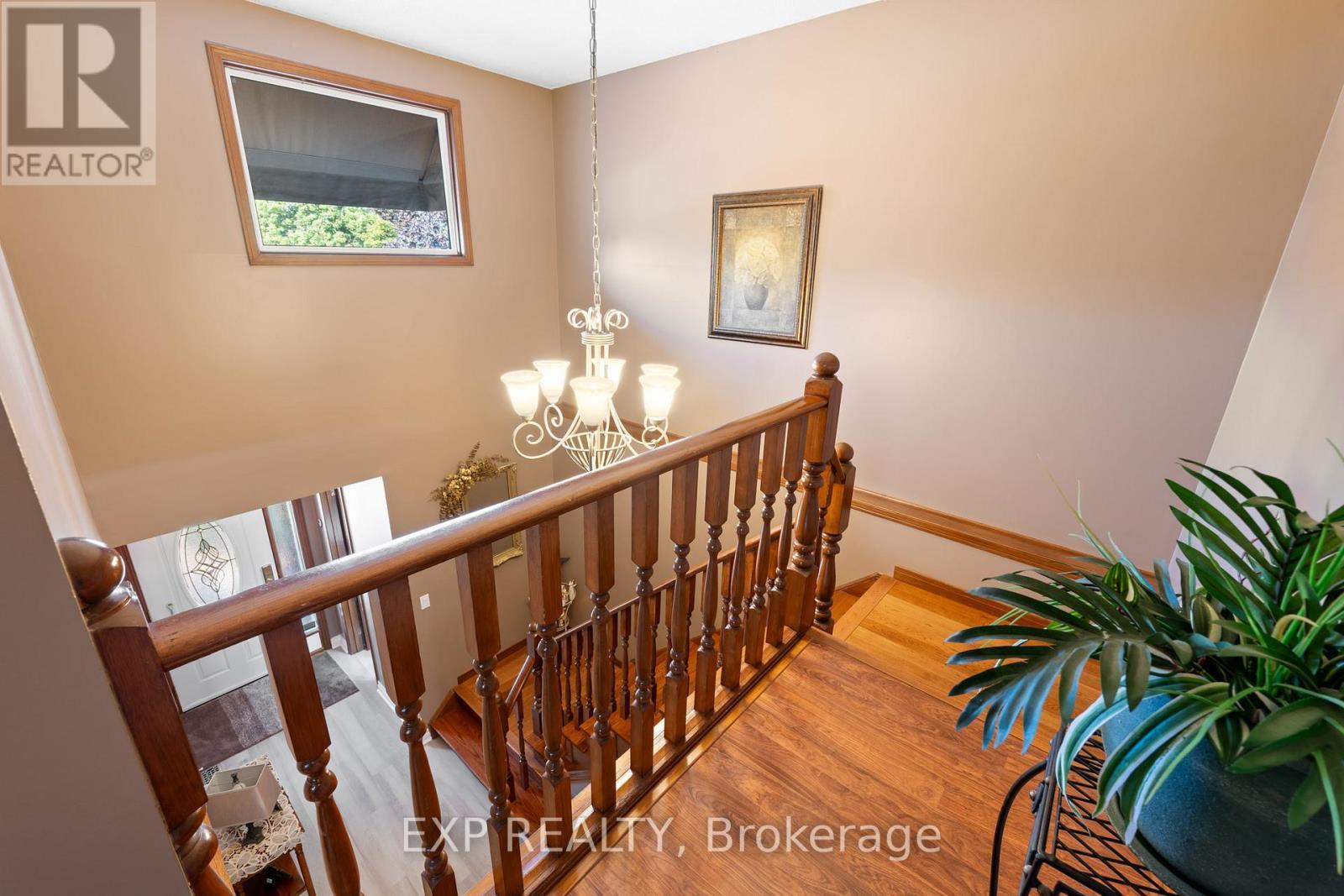 38 Capri Street, Thorold (Confederation Heights), ON - Indoor Photo Showing Other Room