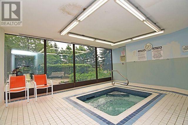 2210 - 350 Webb Drive, Mississauga, ON - Indoor Photo Showing Other Room