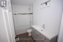 Upstairs Bathroom - Garden Suite -