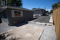 2 Tandem Parking Spaces - Garden Suite -