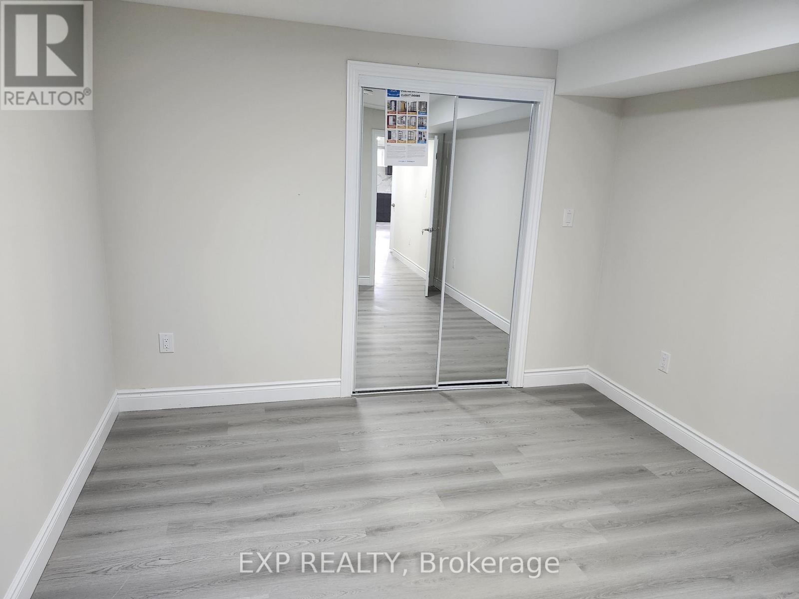 182 Esther Crescent, Thorold (Hurricane/Merrittville), ON - Indoor Photo Showing Other Room